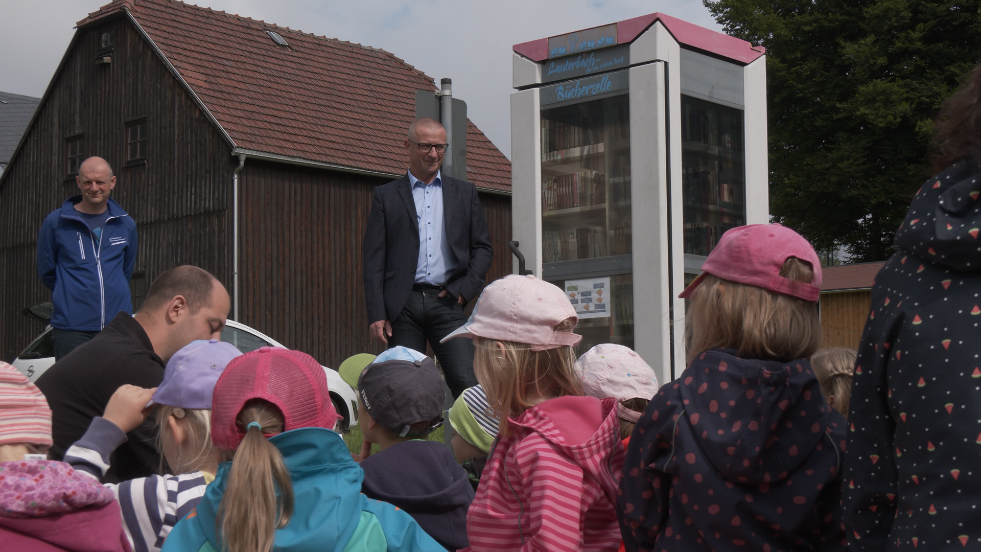 MEgional am 22. Juli 2020 mit einer Bücherzelle für Lauterbach